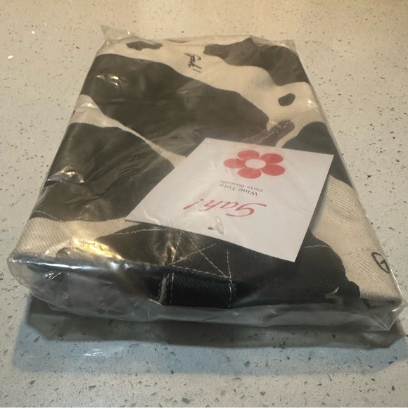 NWT new cow print Wine Tote from LISA SAYS GAH - Picture 12 of 13